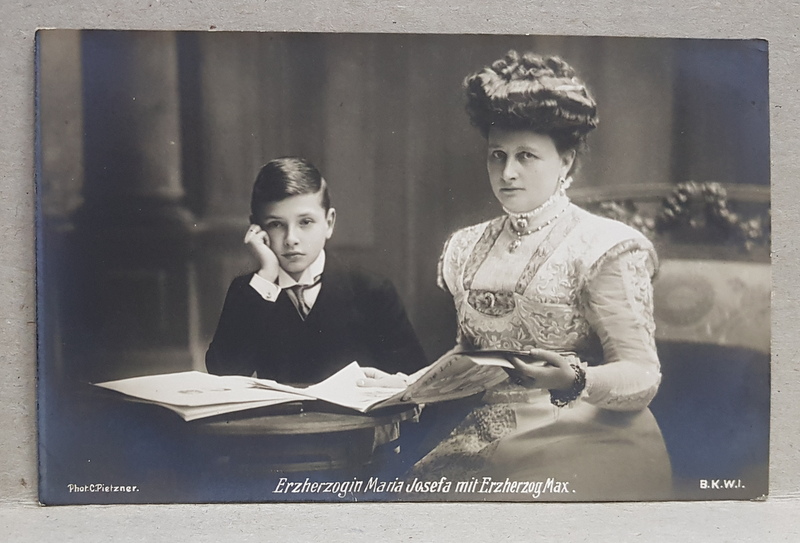 ARHIDUCESA MARIA JOSEFA CU ARHIDUCELE MAX , CARTE POSTALA ILUSTRATA ,  MONOCROMA, NECIRCULATA , PERIOADA PRIMULUI RAZBOI MONDIAL