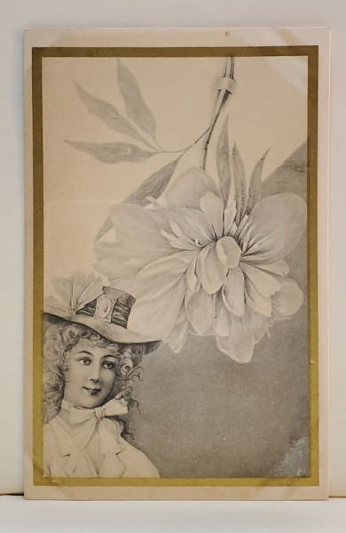FETITA CU PALARIE SI FLOARE , CARTE POSTALA , CLASICA