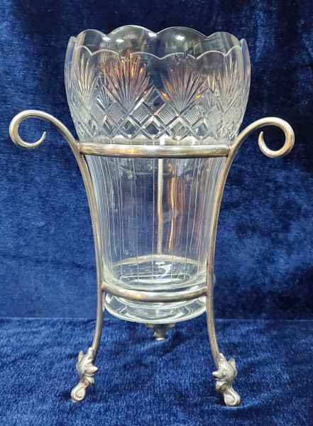 VAZA DIN CRISTAL IN MONTURA DIN METAL ARGINTAT, MARCAT 'AK &amp;amp; Cie', AUSTRIA, cca 1900
